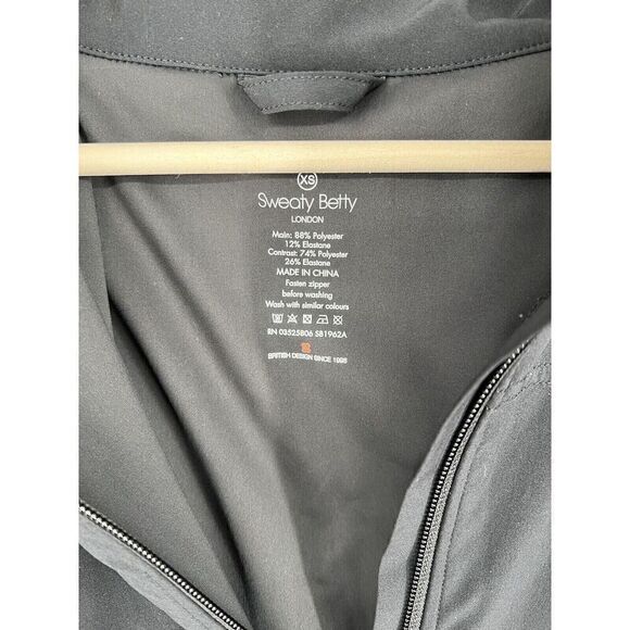 Sweaty Betty Black Fast Track Running Jacket Hood Thumb Holes Lightweight XS - Picture 3 of 5